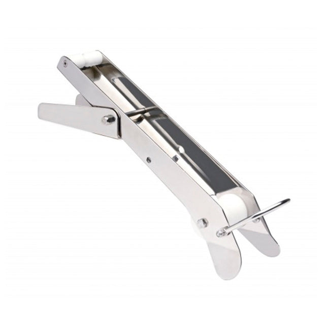 How do you choose a bow roller for your anchor?