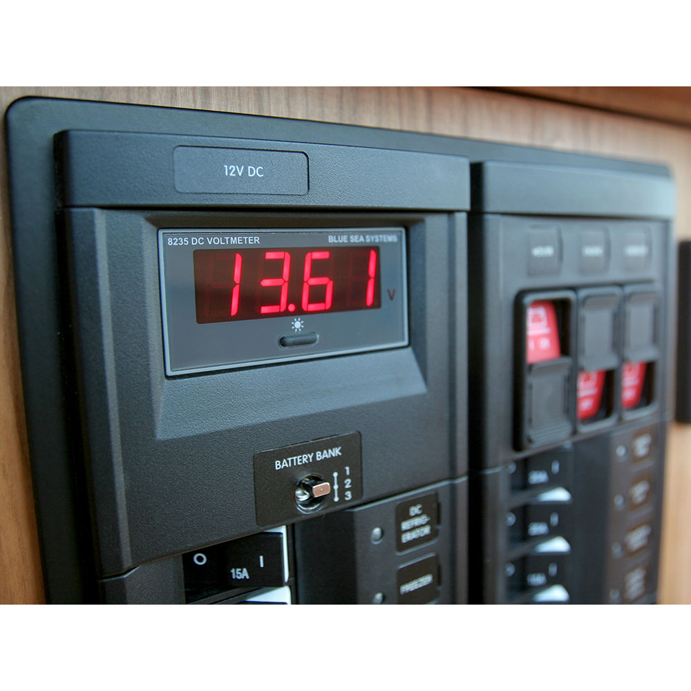 blu-8235