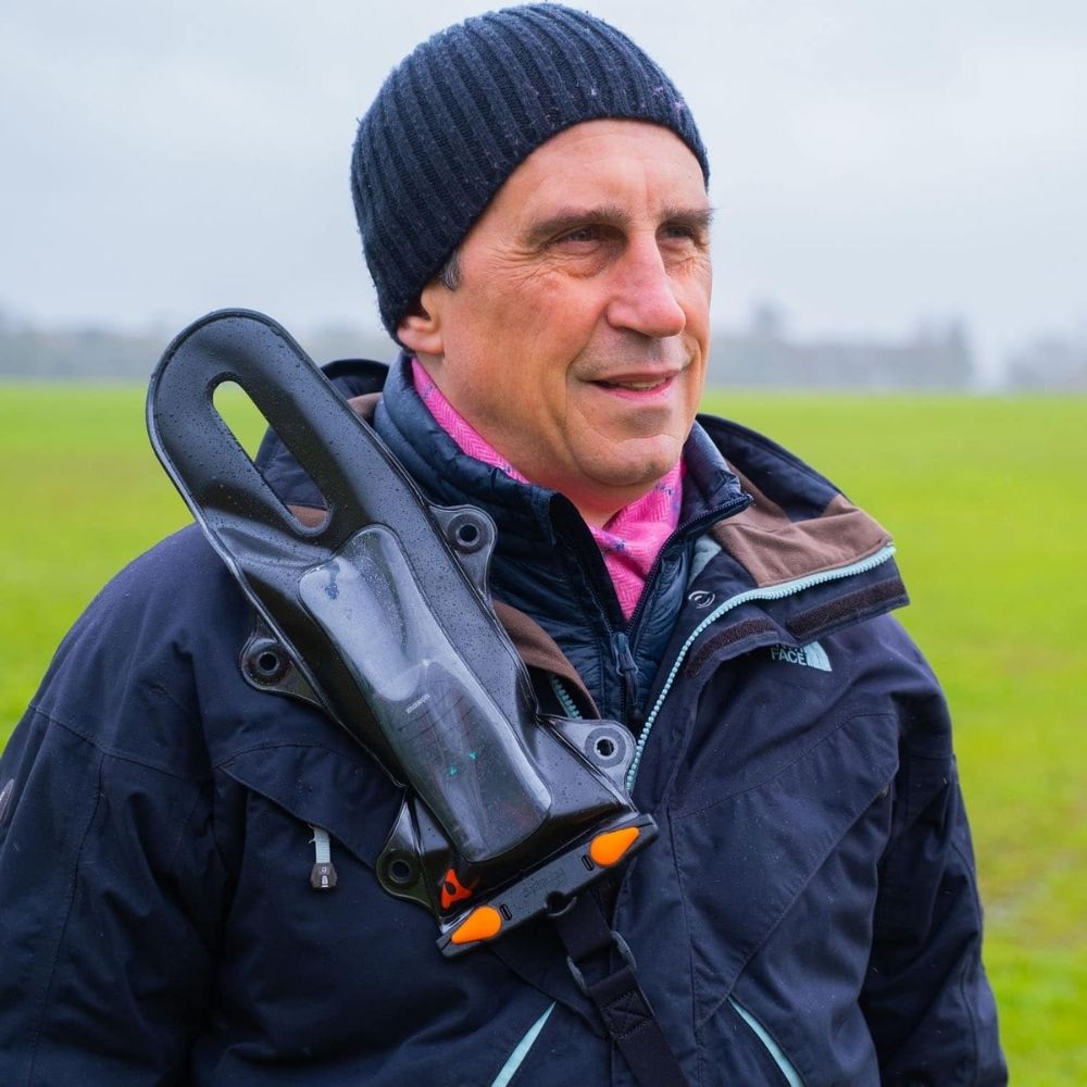 Aquapac Extreme VHF Pro Case Dock System Welded Stud & Shoulder Harness