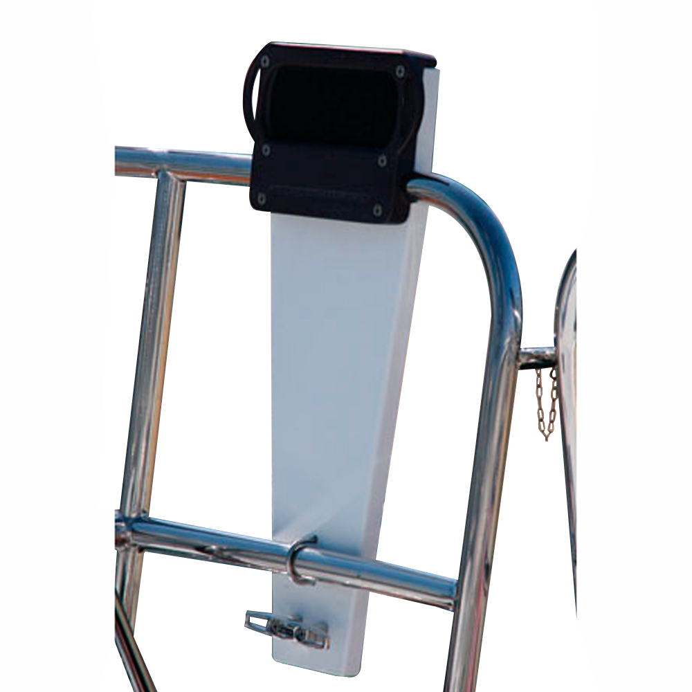 Edson Stern Rail Outboard Motor Mount For 1 1/4 in (31.8 mm) Rail