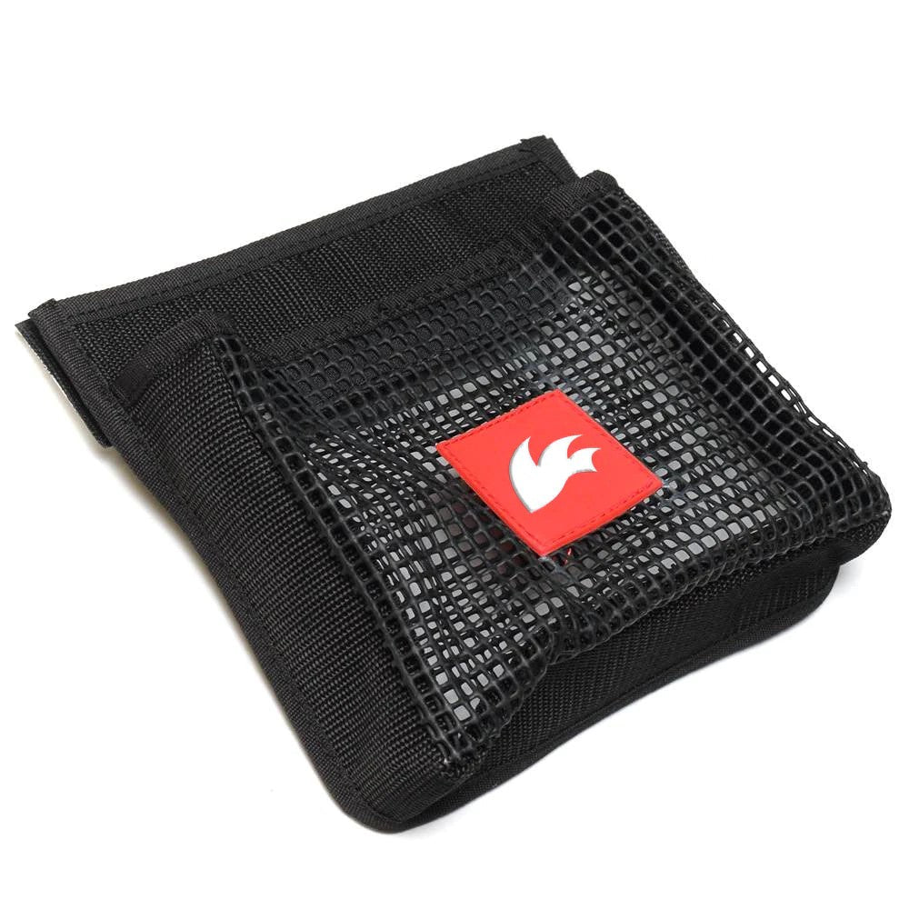 Rooster halyard bag for stowing running rigging halyards