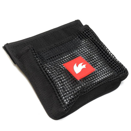 Rooster halyard bag for stowing running rigging halyards