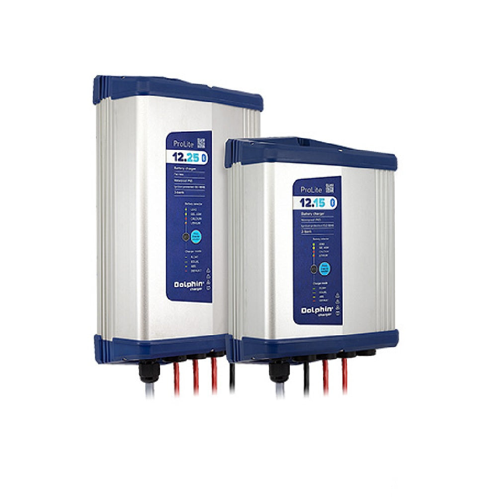 Scandvik Dolphin ProLite 12/25 three-bank marine battery charger