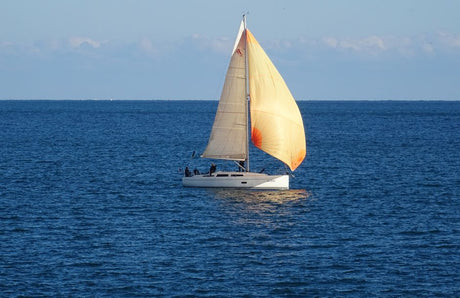 Parts of a Sailboat Explained: Sails, Rigging & Key Components