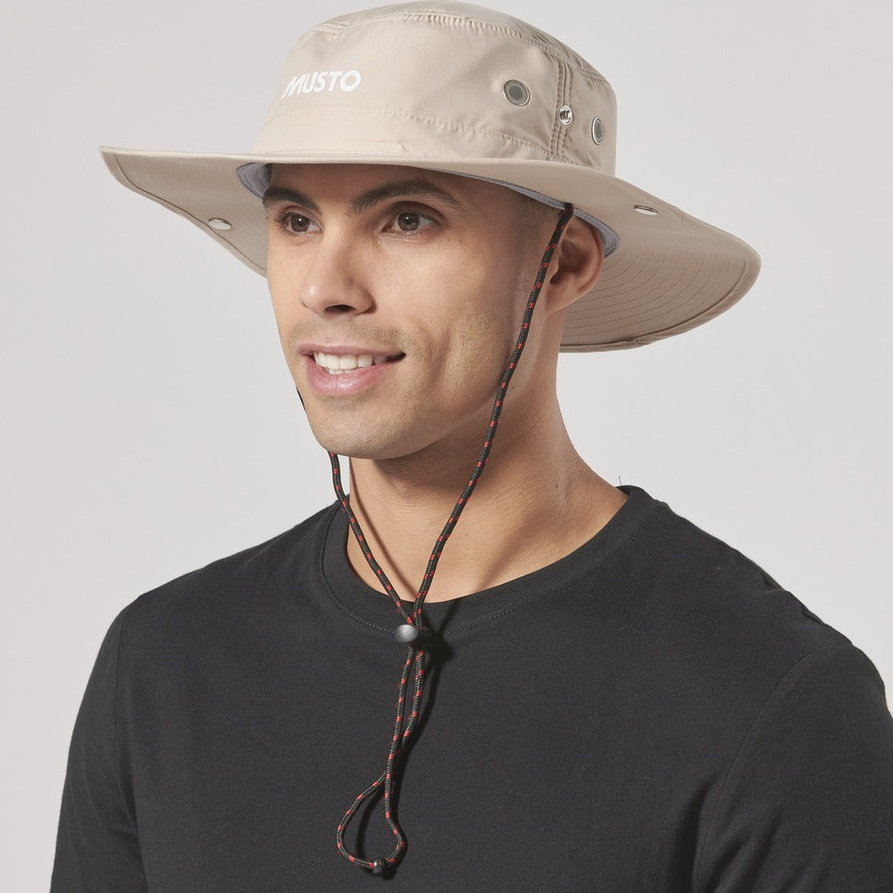 Musto Evolution FD Brimmed Hat - Light Stone